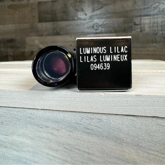 Mary Kay Gel Semi Shine Lipstick • Color Luminous Lilac  • New in Box! - Picture 4 of 4